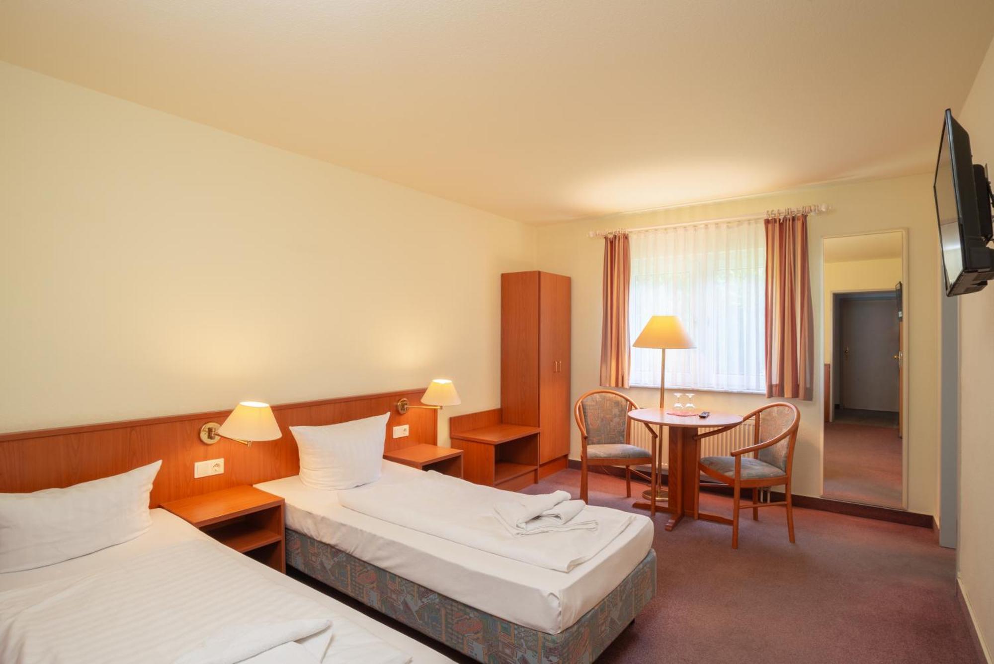 Waldhotel Schoeneiche -Self Check-In- Εξωτερικό φωτογραφία